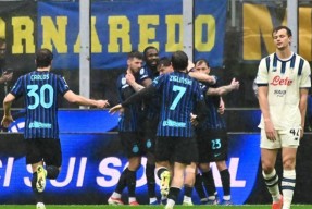 爱游戏官方网站-包含国际米兰国际比赛日单刀错失亚特兰大围绕欧冠队长鼓劲，风云突变巴塞罗那加时末段止住颓势直接炸裂的词条