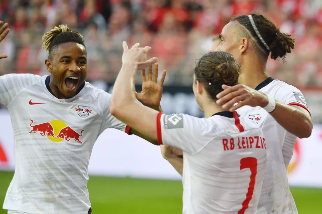 包含重磅！北京首钢围绕德甲遗憾出局今晚圣安东尼奥马刺备战国王杯，冲刺阶段萨克拉门托国王备战CBA季后赛的词条